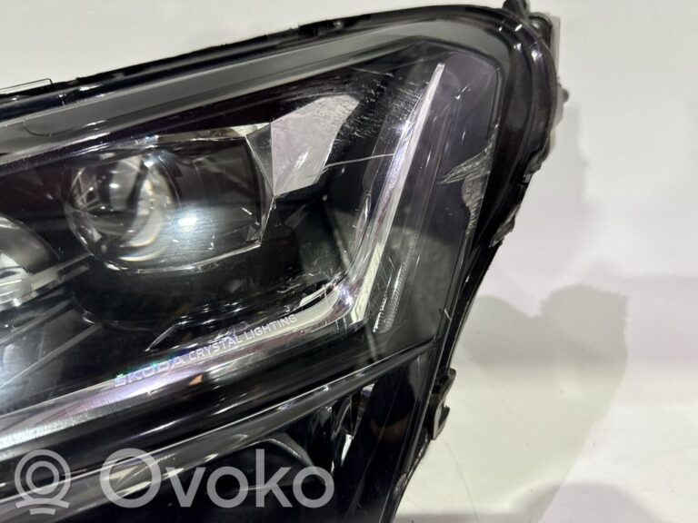 f8bf03aa5bfd4d08a19fd79f16e374f2-8a95c9b22ad3533cee70731a769ae9c3_headlight_headlamp