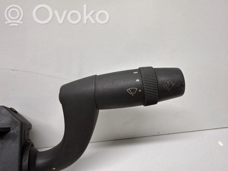 f98037ce241e856f5368e05f1e6591ae-47ea9a7ffcd4a5e0525b22eab3e95e6b_wiper_turn_signal_indicator_stalk_switch