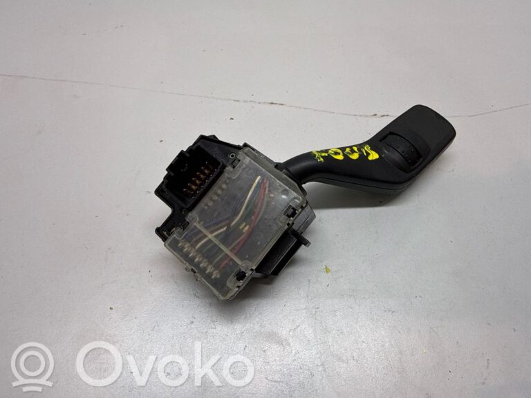 fa209e1aa05db8c97466515f26d005ee-40b1bc3b17f1eb1ca4f3819eb9e2d833_wiper_control_stalk