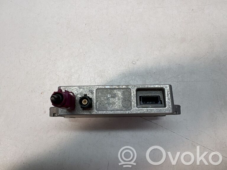 00516c61562d6697dab1377d525cd61c-2b9da216eaa0797071350a30fb61b944_aerial_antenna_amplifier