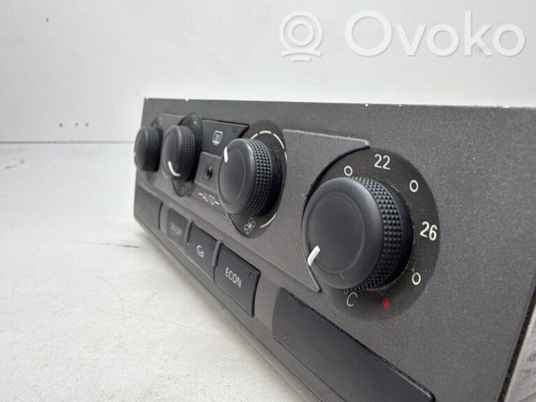 005e5457163d23ebef6ae8e4b83f9fdd-f79a1fc642d885494b6c66f3d94ffcdc_climate_control_unit