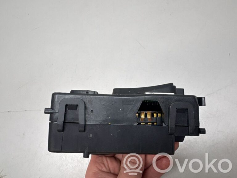 0078d5989a6114d31d6a01ca175c8876-2d7234eb24ff9bdc6bc2fac45041de47_wiper_control_stalk