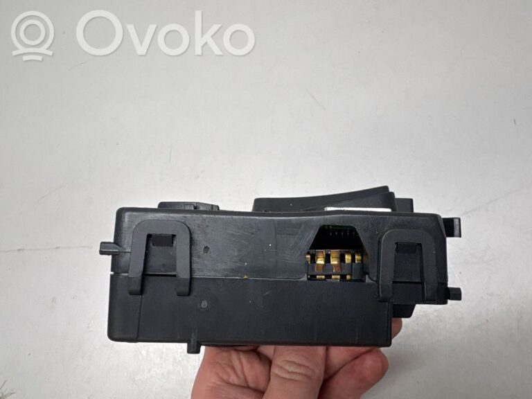 0078d5989a6114d31d6a01ca175c8876-2d7234eb24ff9bdc6bc2fac45041de47_wiper_control_stalk
