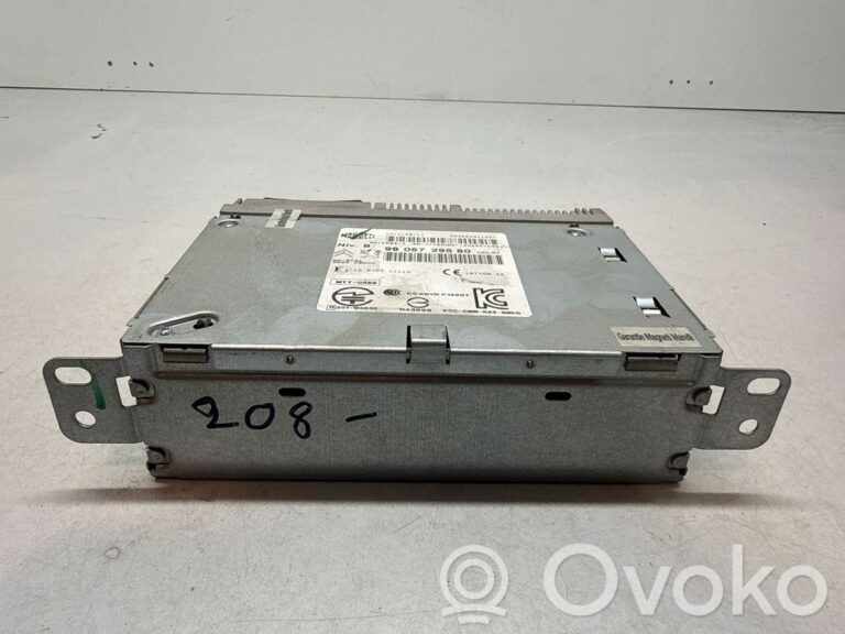 0159d38432314fb5675f2449c79ce4ee-7d4f67325a776fa01d0cff7d59be21cc_radio_cd_dvd_gps_head_unit