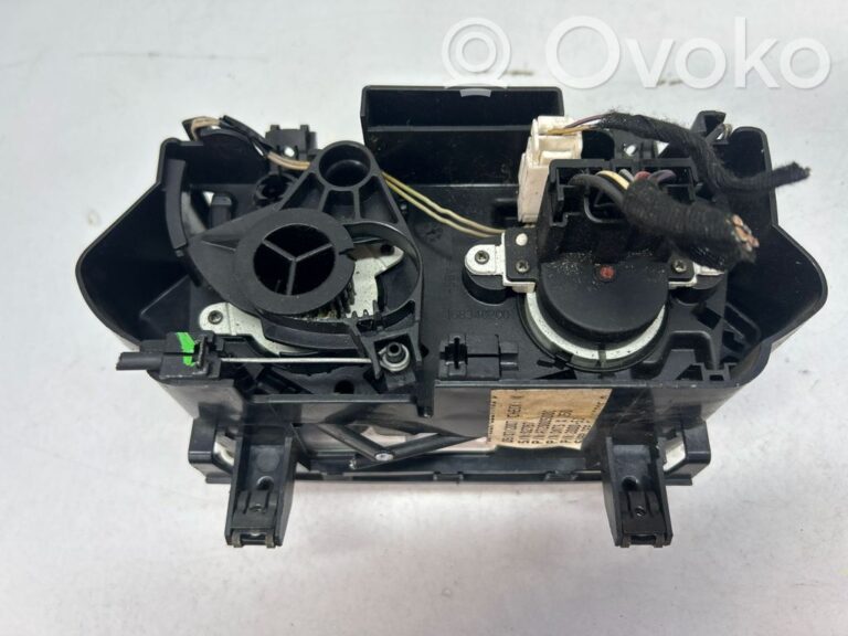 01f6feb88ec10d38358a0d978f7c427c-33afe4ba85e783bb9e835be2826f8db1_speedometer__instrument_cluster_