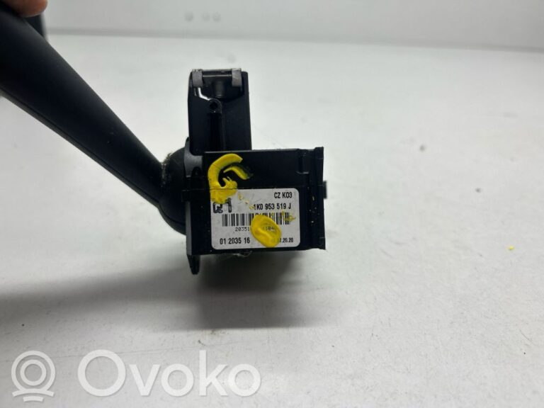 0239968ebfb793e7be7538290b7194e5-6a493147f34988a60850683f1b22dc29_wiper_control_stalk