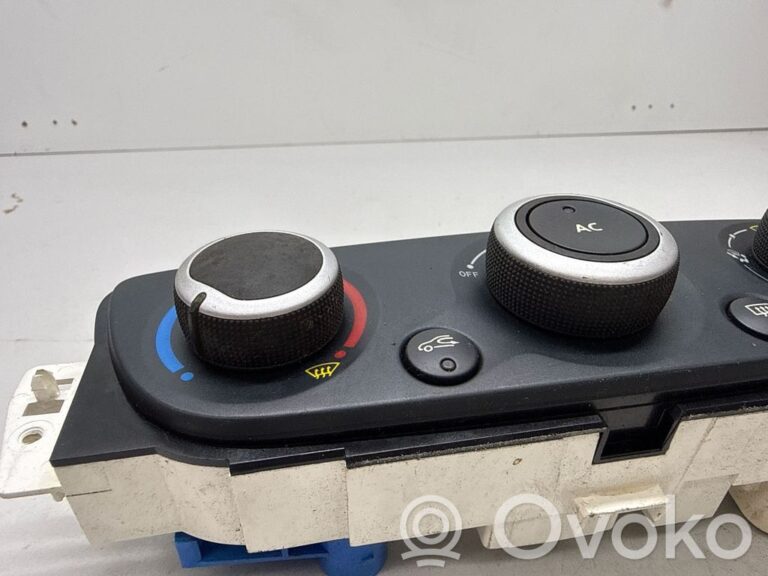 024e9b91c353554d8f26ab129aeebfe9-8329f96969a783aff005b5a0808210dd_climate_control_unit