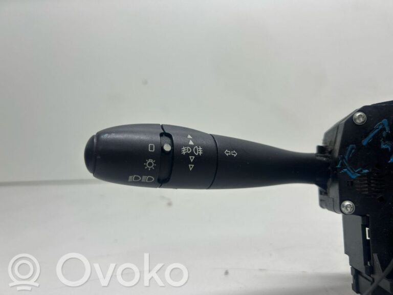 0464870de2fd06deaed1f74ef008f8e3-e4d96e37fb03729e4abd3cf4dabf99cf_light_switch