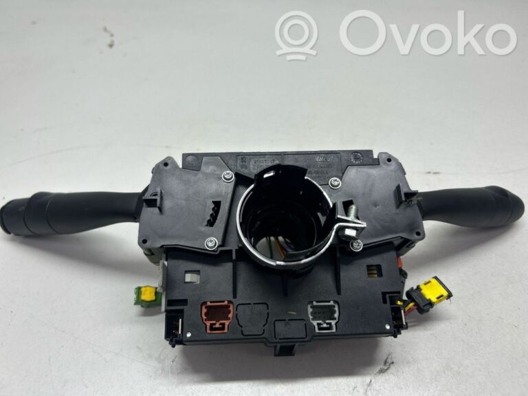 06edc43aaca9948ae05eb8b4e15c8ac8-c94c9bf872ef84628cf29e87ba82ae91_light_switch