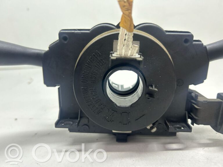 07f685e59a7bc066bd73fea13ae931bc-f792b558dcc7d19b74703bcf0594cd0e_wiper_turn_signal_indicator_stalk_switch