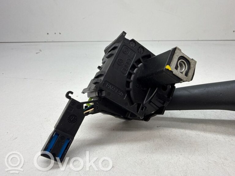 086afc144f69f9fc7580d960f0bc017e-40a7391121401fa2cb5e9334e2ac960c_wiper_control_stalk