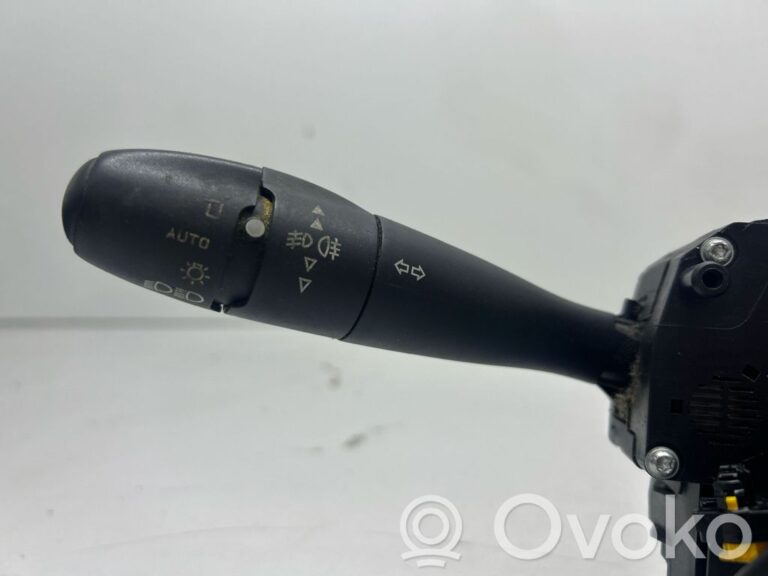 0aa9a6dd35826ce10ec5f2b8f6359fad-6211c16d46c83c421dde291c6778a070_wiper_turn_signal_indicator_stalk_switch