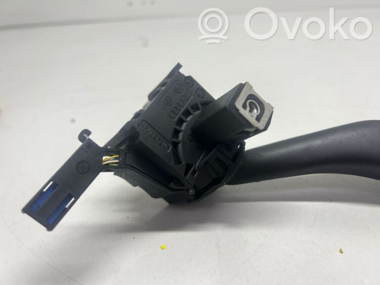 0bbb7795f6ddc5729b3042d18d48a53f-1deaef6f190d70bd1db139d5be6b45d6_wiper_control_stalk