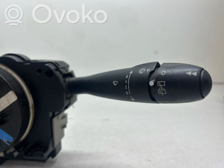 0cbd9da5f357be151bba36eb470ee34e-b4159c94b219c1954c7622633da8123f_light_switch