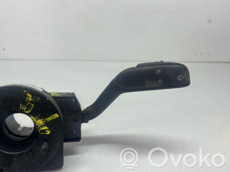 0df8741a64015818611d01a6dc8ef76d-4781ab5911f753de1506d341d53758ab_wiper_turn_signal_indicator_stalk_switch