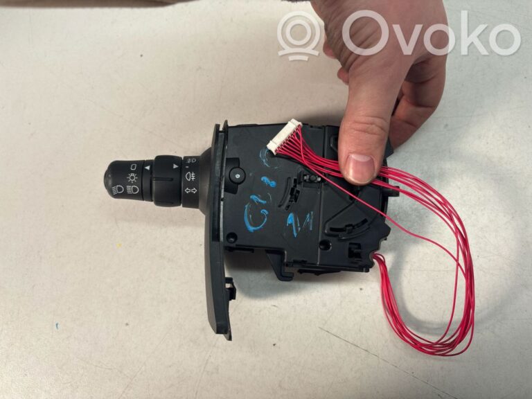 0f47c6d1ec84ec713dfce1daad83f3f5-e2aeace037be4edfd91809981e2bfeef_wiper_turn_signal_indicator_stalk_switch