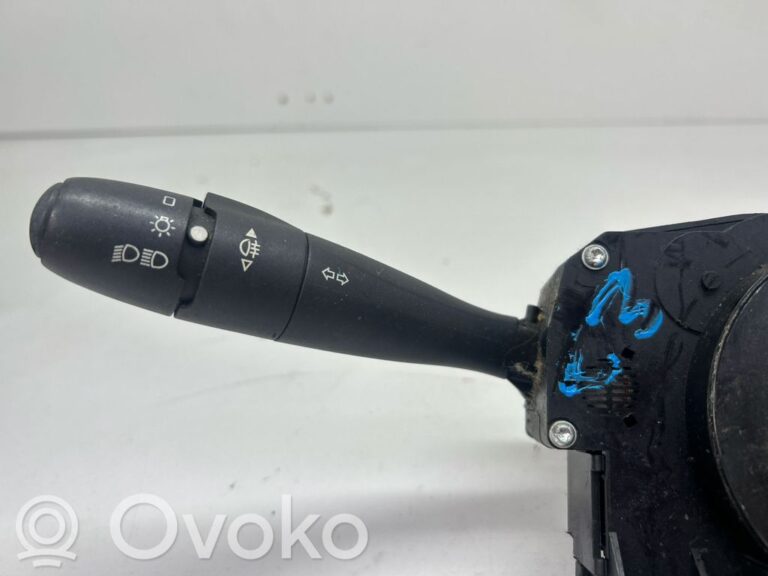 0f649c7d927809bb0bb2afeb6f38ba40-fb0c99f99891f518832ca0b392f6209d_light_switch