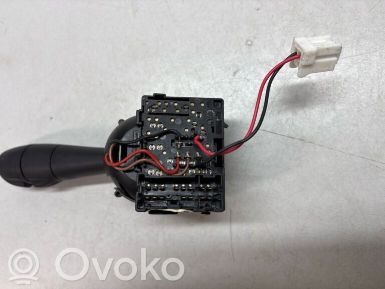 0f77d8171d01a6fbc390659d54b70066-605f2ce299d4bcf13acf35b084277c98_wiper_control_stalk