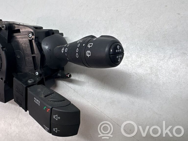 0fa2d785d2d58e2390473af9473c1226-f79f75e86b90992bea7cf2379200f258_wiper_control_stalk