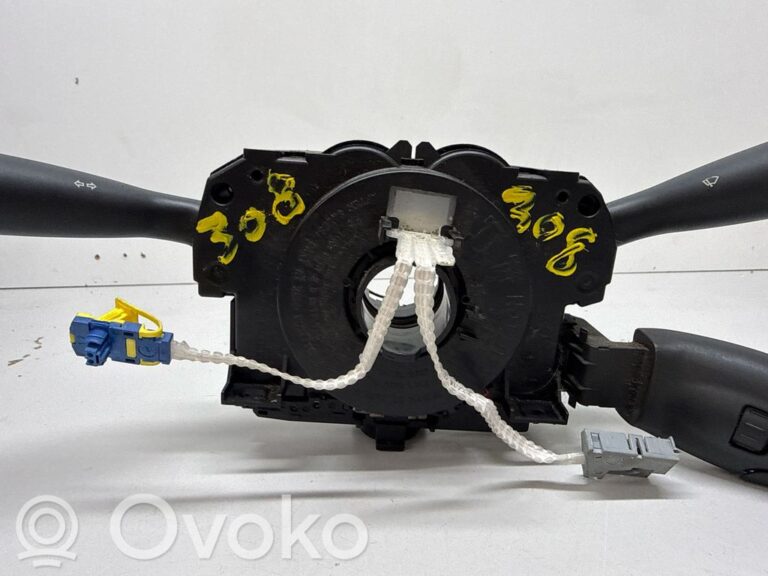 102991227d13722f849e7ecf10008955-82b0beaf2f0528422dba06b221b5ab03_light_switch