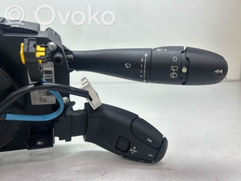1101145562a17b0cba04a66a32c66f38-e9c9a0a9a9cbd398d050f5b159e22832_wiper_turn_signal_indicator_stalk_switch