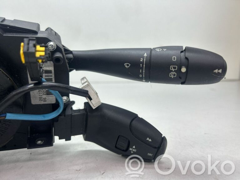 1101145562a17b0cba04a66a32c66f38-e9c9a0a9a9cbd398d050f5b159e22832_wiper_turn_signal_indicator_stalk_switch