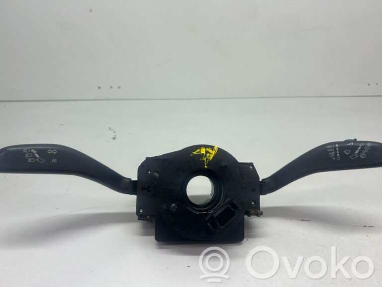 12dc8bbdf5ee23291138ae45d7e4504d-97a69726e25c3d5c6ebd258e695f2f6e_wiper_turn_signal_indicator_stalk_switch