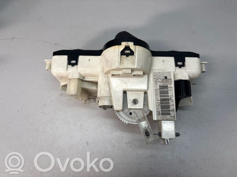 1311df53c6a13fa14e3776ac5141599f-fff9f7f6737d3cb6870eebdcd8cb4f14_climate_control_unit