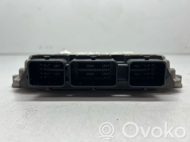 146eae3566f5cb81e5d5919443becc92-5228c1b09e15987261fe7764a694a510_engine_control_unit_module