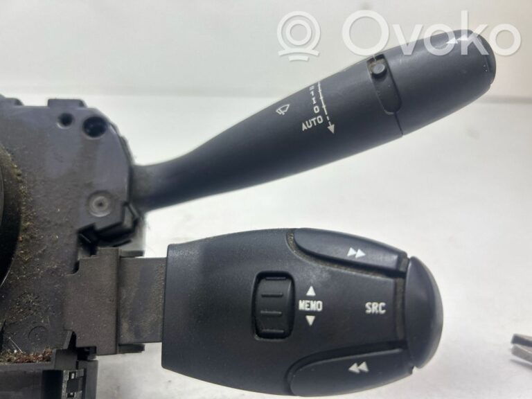 15e88981f2e8e671fc820c44b12d50cf-7671748fd3a1fe727479d4fe478fb8f9_wiper_control_stalk