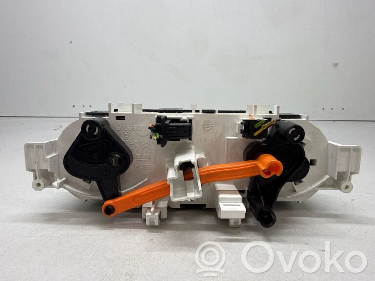 1685a4b95f1059e48d5d516610ea3d5f-91ff0e7873f00f9319987689b68f92c8_climate_control_unit