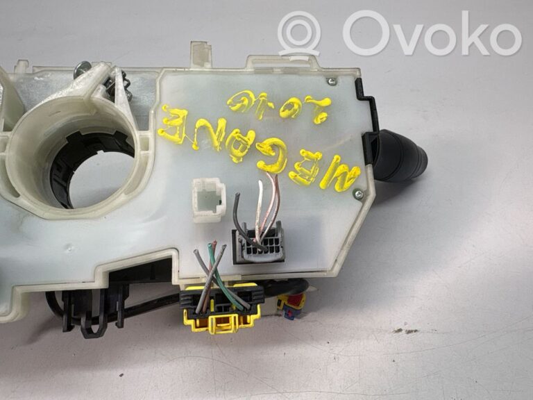 16b32efb83f779e2d19c3acfe889586a-9b8747138b0a58d5bc51efd9791c48c6_wiper_turn_signal_indicator_stalk_switch