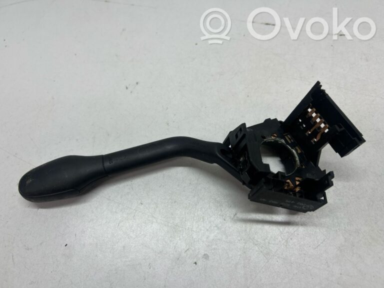 16de69b199128ad068337d5c13e4a02e-30104bfec618f964ab5e6aeaa39b9c89_wiper_control_stalk