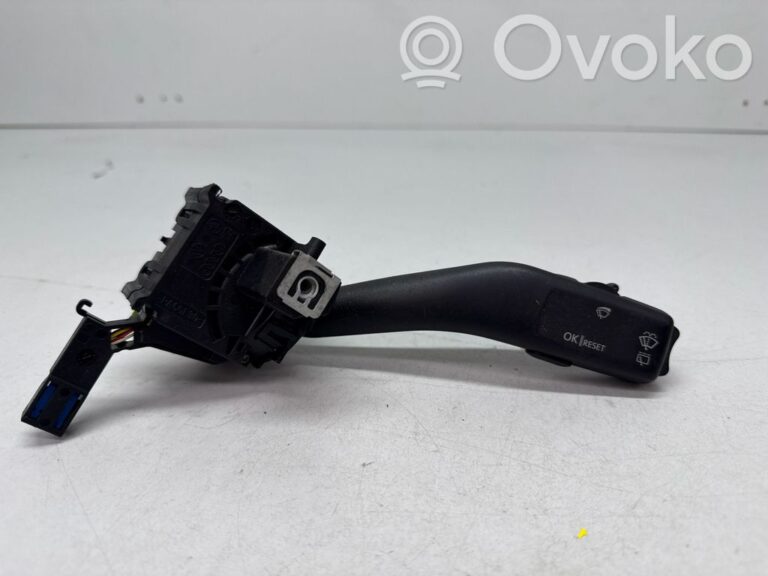 182e797c3e747f5d3f35511a29eb37bd-e4c1892c06de6d05882abc979f8806ae_wiper_control_stalk