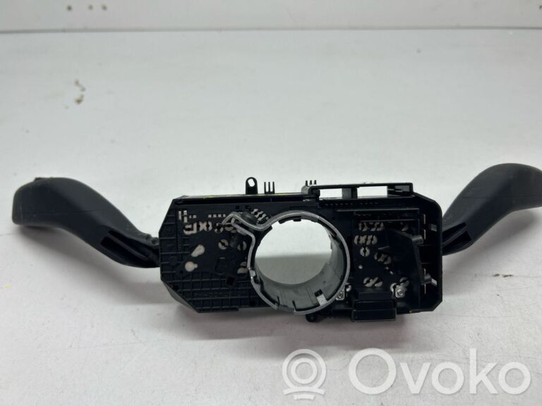1ac166df0642d7c33d15e11315e453f3-4d6d432d72b577329917486134a932a4_wiper_turn_signal_indicator_stalk_switch