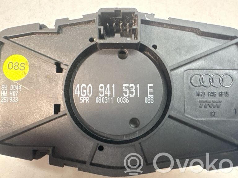 1af76cc921855e68c773d97ddb80e66b-78f8d80be816c5bcb8cc49ab113eda08_light_switch