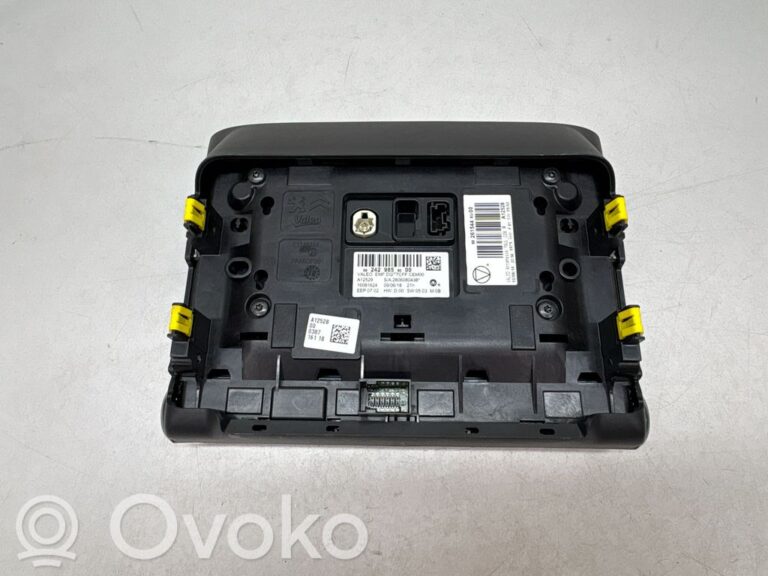 1b423aec255157e18bf2a62635f42ca8-77a3324b4e7ebdba24b8daed4c3091e3_screen_display_small_screen