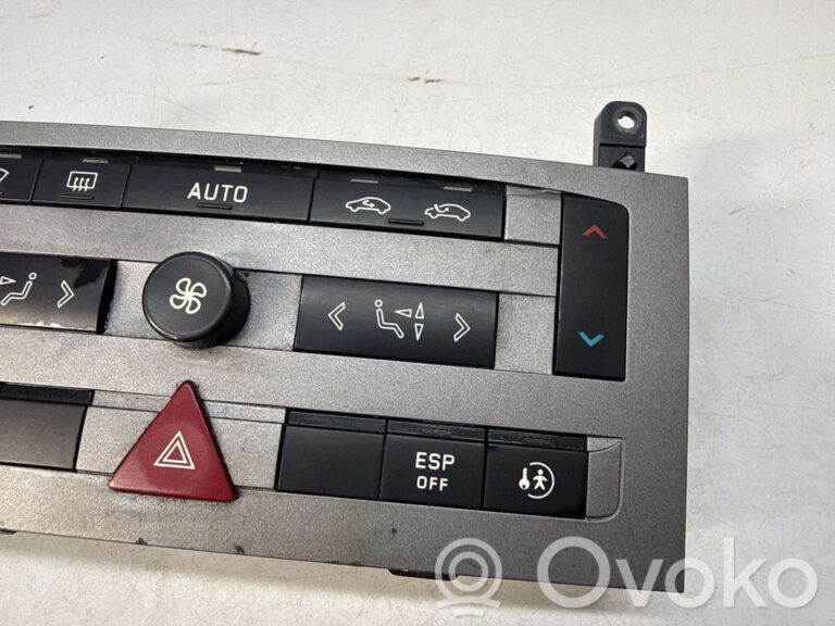 1b87b46547175869e8d61b812a1eb25d-fc0d03836e861e03fc18f45e1f1390d7_climate_control_unit