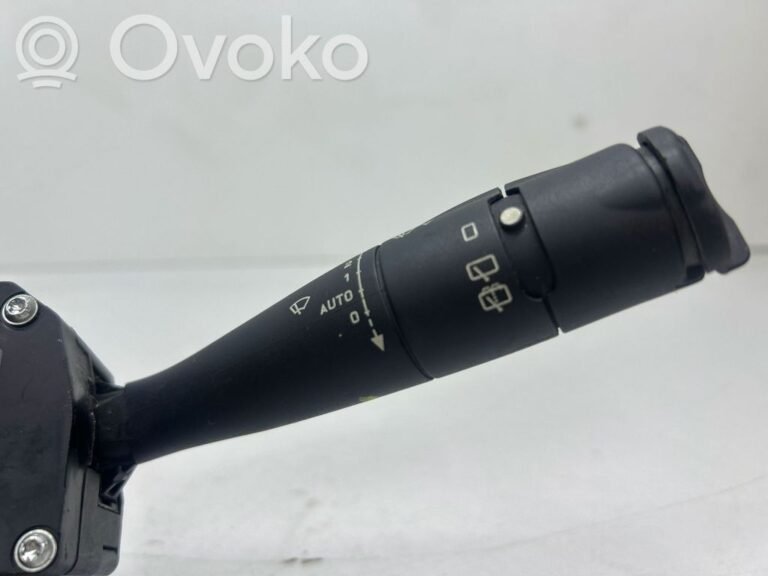 1d627b36b1e089d88d50a544aa587e0b-2021618241927632afb9f4bc4bfa52f9_light_switch