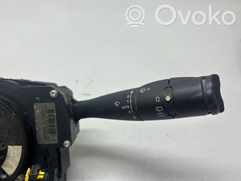 1d7868162272d3825d9268beea1d630e-1ed46634b39960ede60b2c98ea8f9971_light_switch