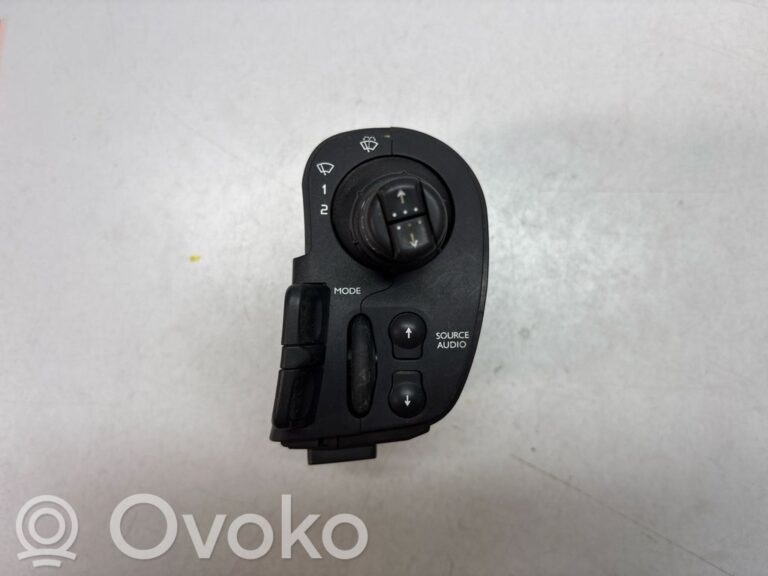 207f19deb91ace56b6256bb9f2591306-e92214bc439f403261e0414b52d73317_wiper_control_stalk
