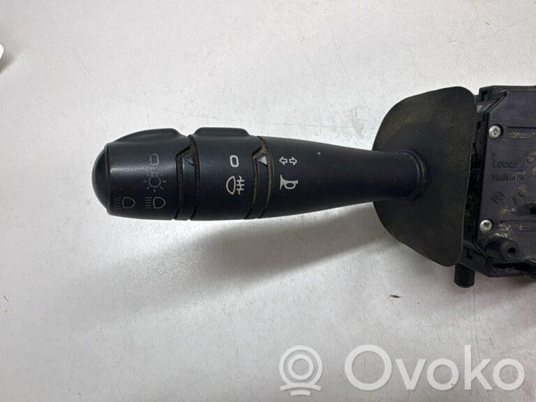 222b42e061ec95d4d7a42b69f6d85bca-0375e35d04f3f440668bc4f07b30396f_wiper_control_stalk