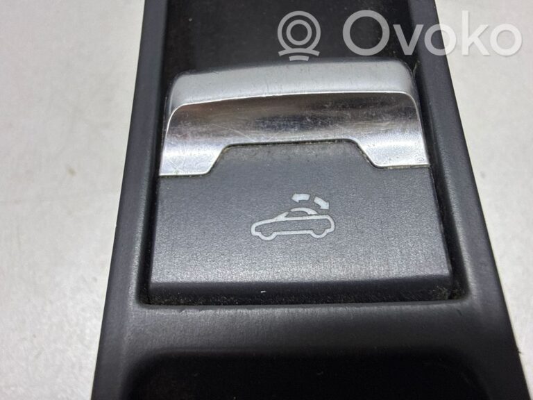 235482245df622843741257ec3812c5e-56467715cf49699e5899c7d3f47b8ae2_folding_roof_switch