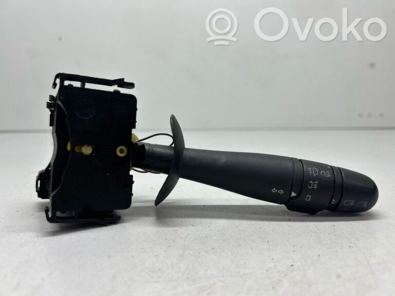 2452c6ce33bbb8496f408bea75c88967-0dea7a6cc91d6c189543aaa01977de12_wiper_control_stalk