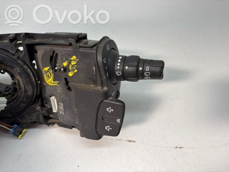 247c08952249943006aa543b0eb97543-9b494ba27b4a8d6a0496942adb021fbf_wiper_control_stalk
