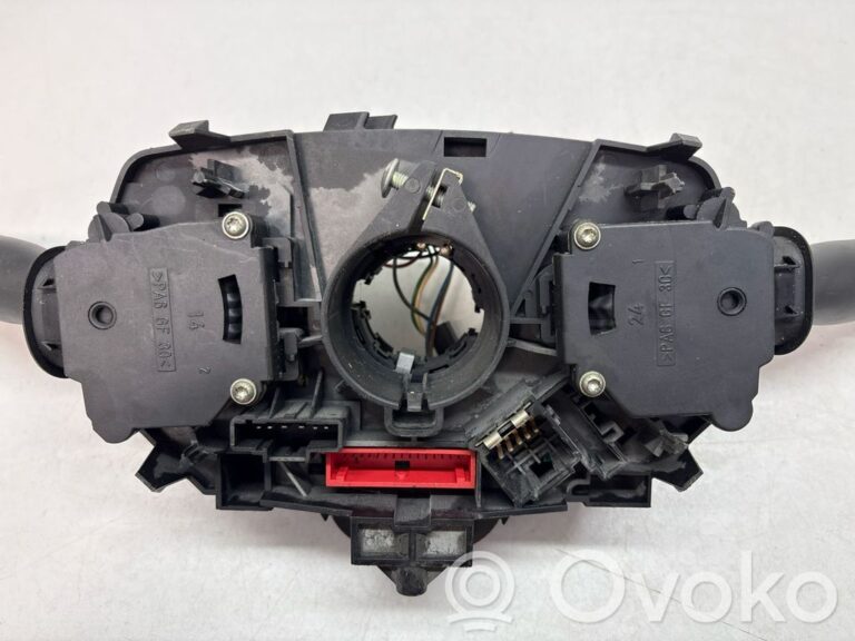 2497741178f8be2d660e9ea6ea2c542b-0e2a06f4e5236a022bafc763b90de442_wiper_turn_signal_indicator_stalk_switch