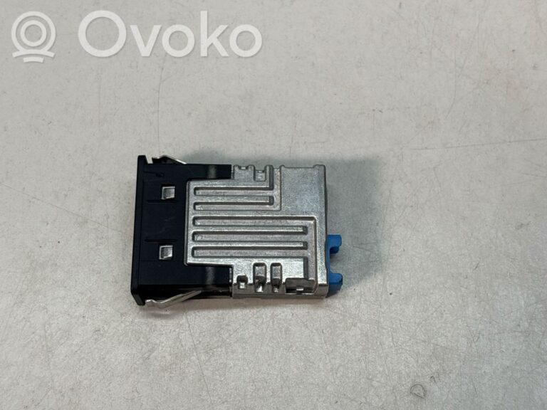 24ade9a7a060aea6406a6c16329c6373-dda1ebaccd1ee2a831b47dcc3971bba8_usb_control_unit