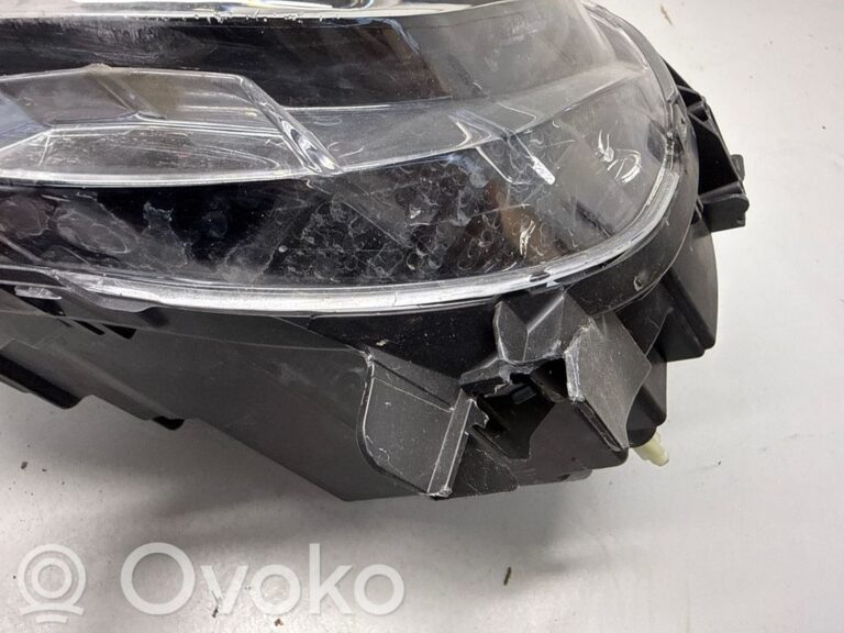 2536d0c54bbc1970baeb1a13a683a402-b91d9ce3895f4cd88fa496d13b557086_headlight_headlamp