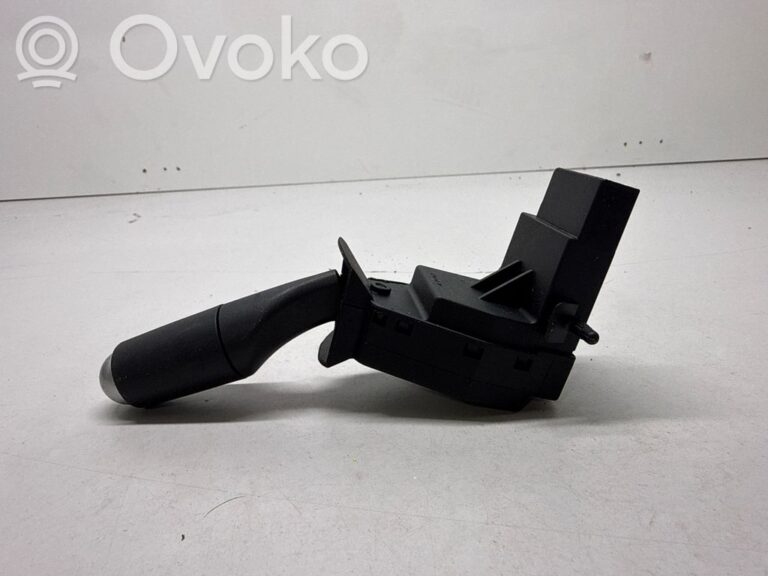 258332f7c9b5c9acc0fa634e5238eb5e-3abfac14d8926a2bd9be6eb64c820444_wiper_control_stalk
