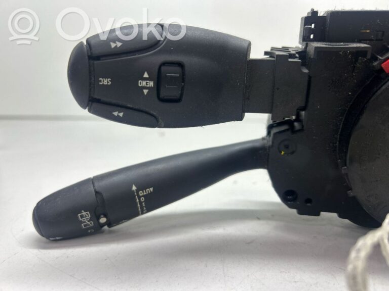 28aa1883fe80cba6db87bd3097b32081-d418cf6d9e44b7668f92f370128fc7ac_wiper_control_stalk